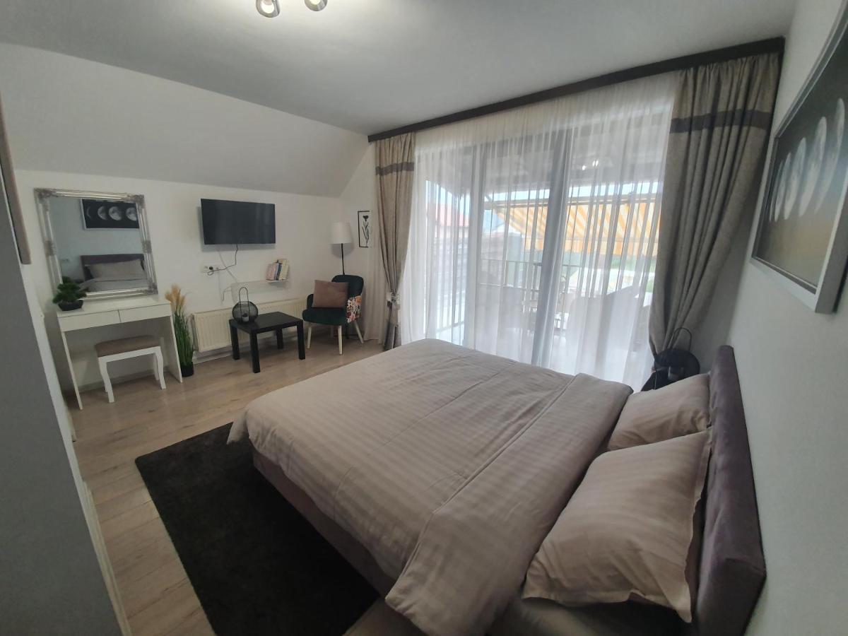Pensiunea Relax Curtea de Argeş Exterior foto